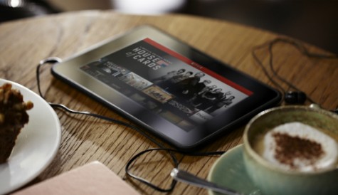 Netflix introduces ‘smart downloads’