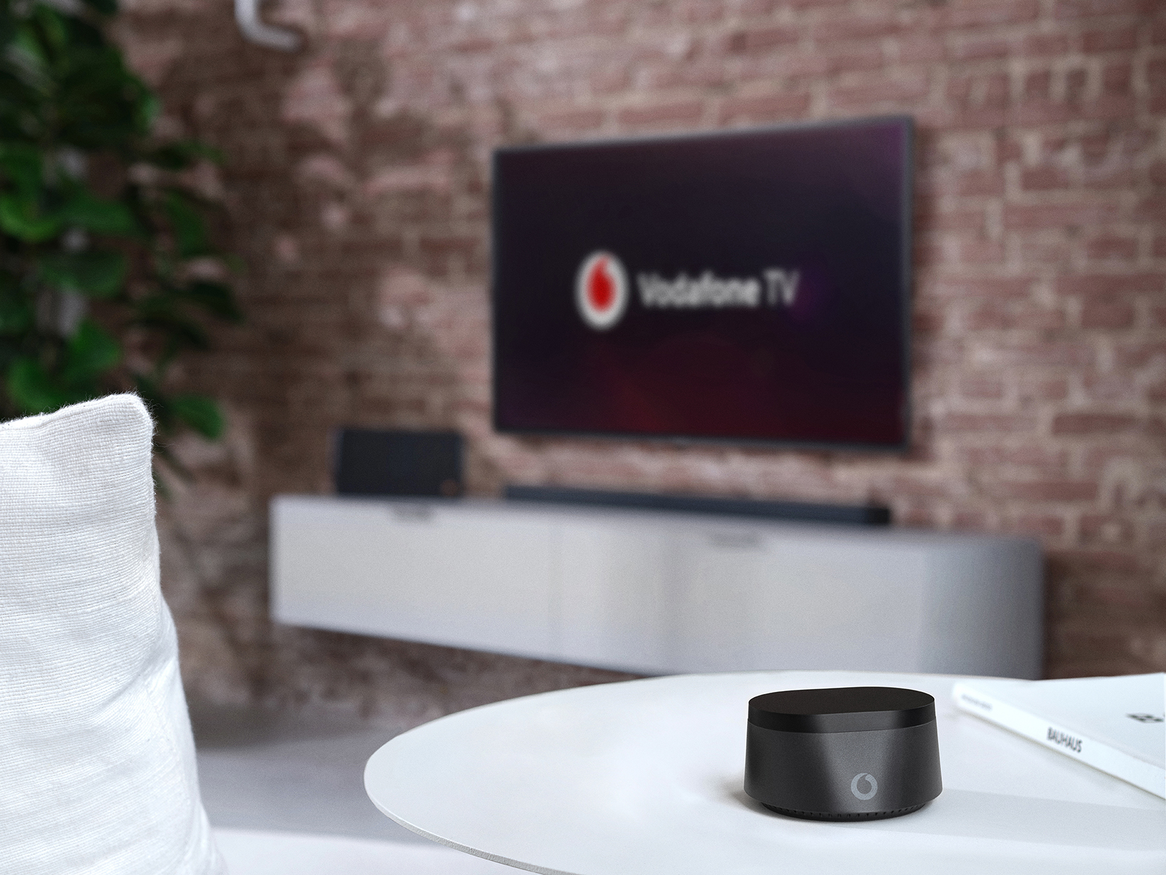 Vodafone Portugal oferece hub inteligente UEI Nevo Butler