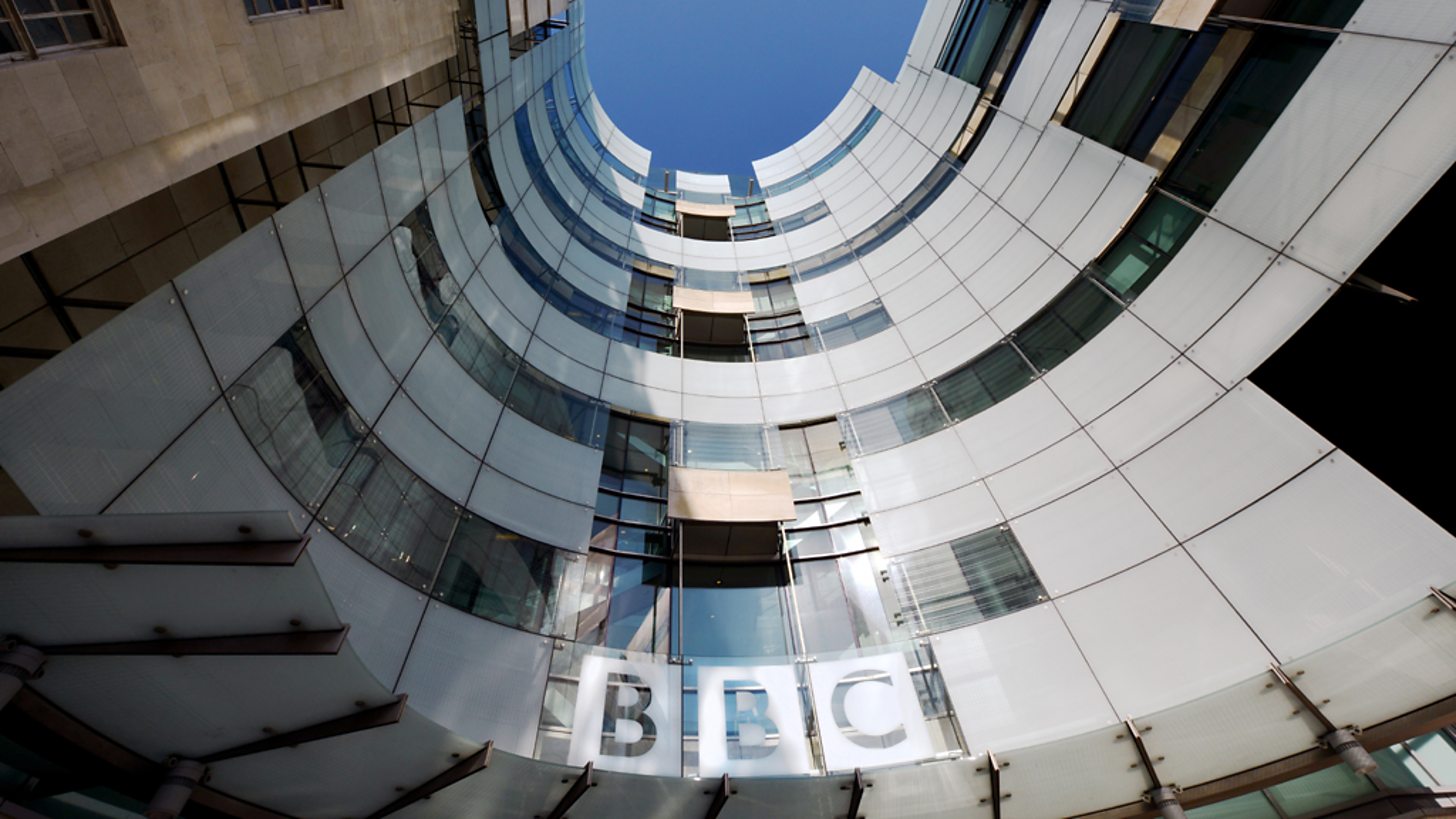 UK government calls on BBC to produce digital future plan
