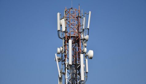 Cellnex tables bid for Deutsche Telekom towers business